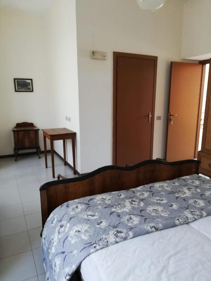 מלון Caglio Residenza Santa Valeria מראה חיצוני תמונה